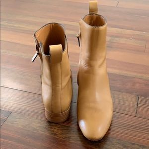 Chloe Shoes - Chloe tan ankle boot size 39 / 8.5. Chloe Shoes - Chloe tan ankle boot size 39 / 8.5.